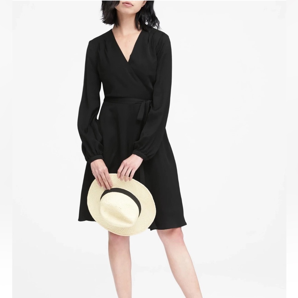 Banana Republic Black V Neck Tie Waist Mini Dress 10P